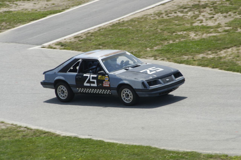 Illustration for article titled The 24 Hours Of LeMons New England 2009 Über Gallery, Part 2